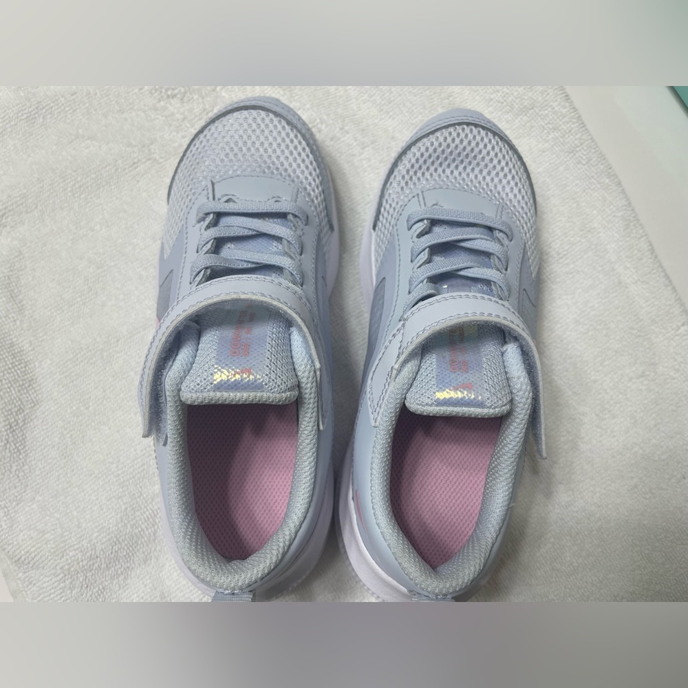 NEVER BEEN USED GIRLS NIKE DOWNSHIFTER TENNIS SHOES